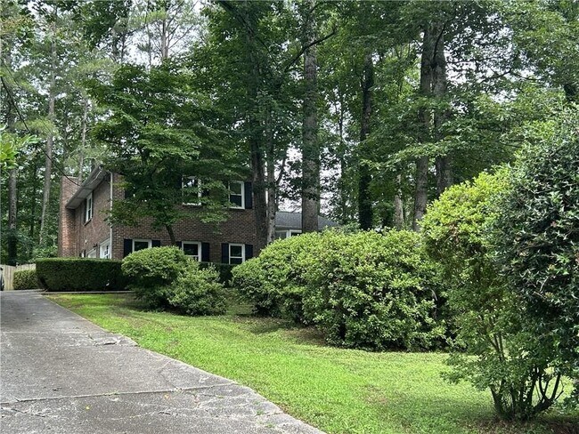 Building Photo - 2271 Fox Hound Pkwy