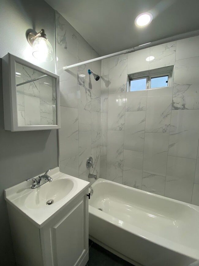 Building Photo - 1304 N 73rd E Ave