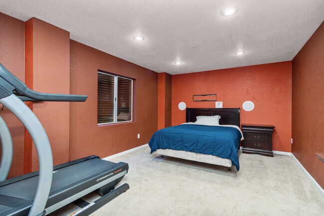 Building Photo - 21425 Grays Peak Dr