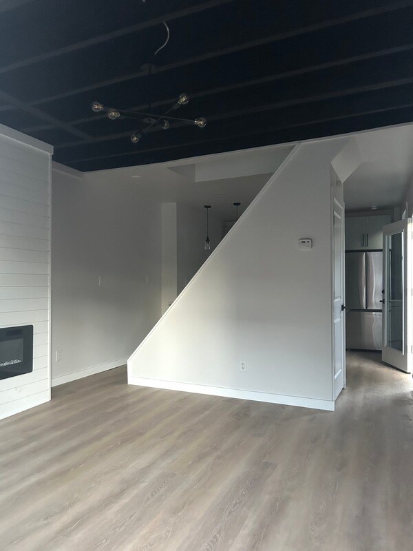 Building Photo - 4042 Geneva St