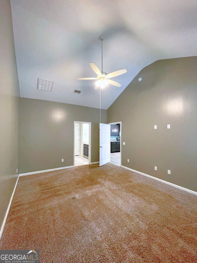 Building Photo - 114 Gary Cir