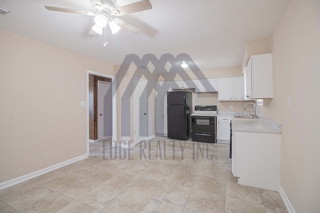 Building Photo - 7116 Skidaway Rd