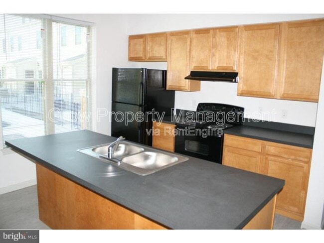 Primary Photo - 745 S 13th St