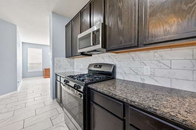 Building Photo - 14618 Twilight Knl Trl