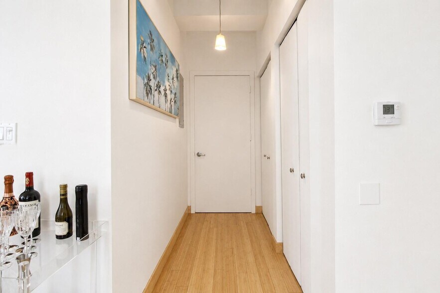Building Photo - 690 SW 1st Ct