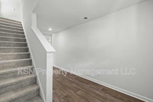 Building Photo - 129 Azure Dr