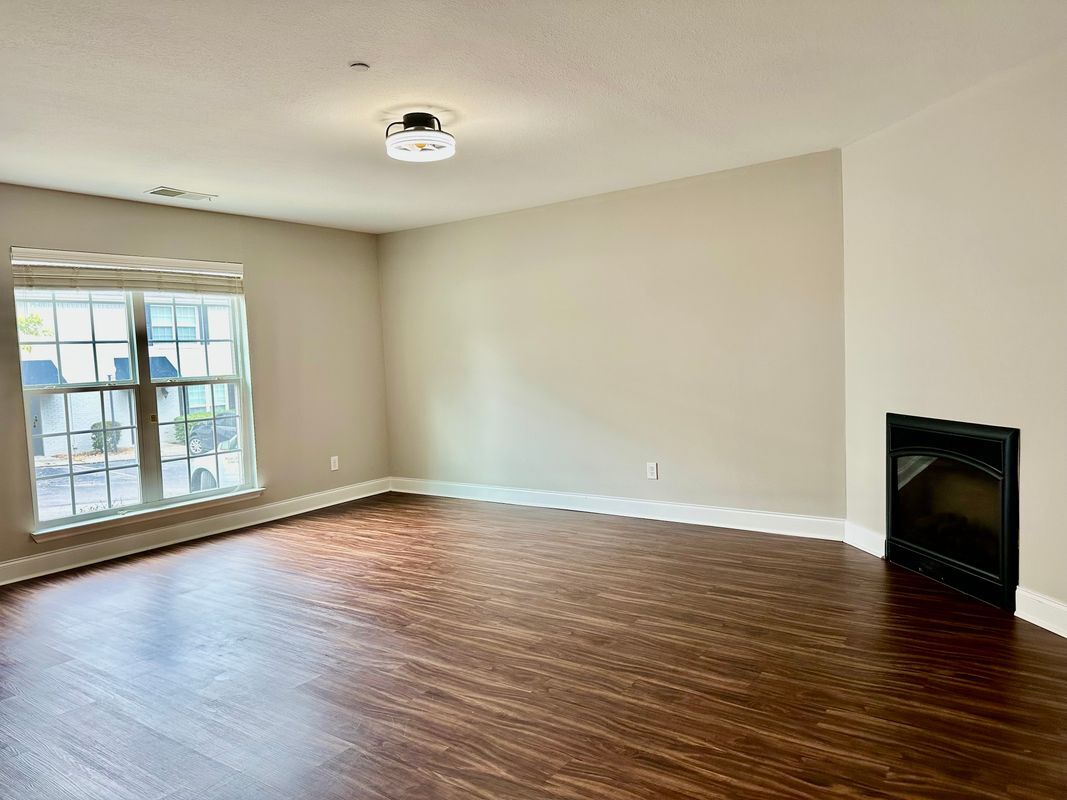 Building Photo - 1114 Maple Tree Ln