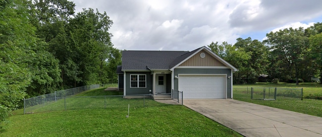 Primary Photo - 470 N First Street