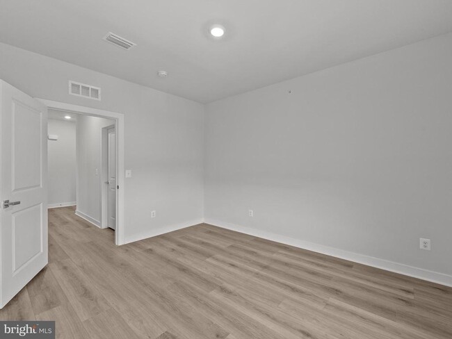 Building Photo - 12865 Mosaic Pk Wy