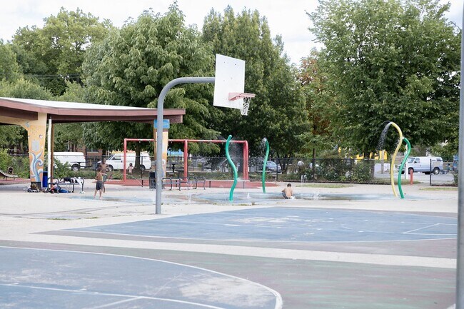 Building Photo - Newly Renovated 6 Bedrooms / 4 Bathrooms at Norris St