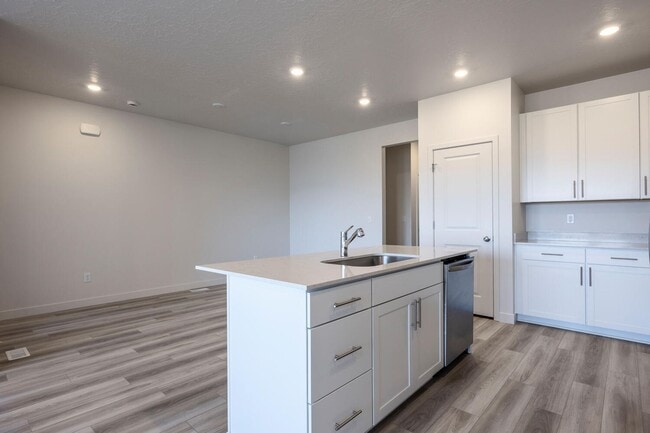 Building Photo - Recently Built Heber City Rental – Bright,...
