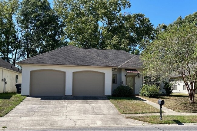 Primary Photo - 9370 Boone Ave