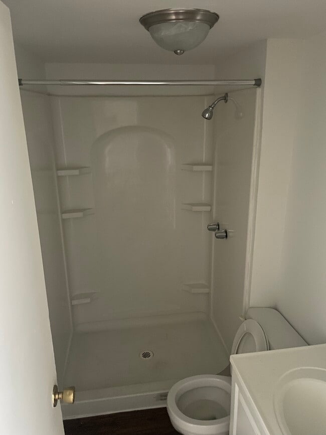 Building Photo - 704 Denson Dr