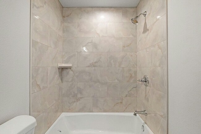 Building Photo - Paradise-Newer construction, 2 bed 2 bath +Bonus room, Garage, fenced yard, RV parking