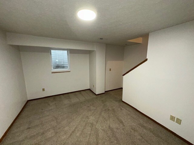 Building Photo - 966 Hidden Acres Ct