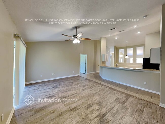 Building Photo - 245 Perfect Dr