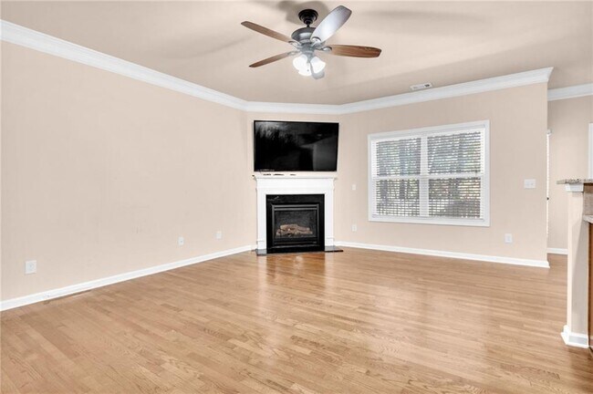 Building Photo - 5015 Hastings Terrace