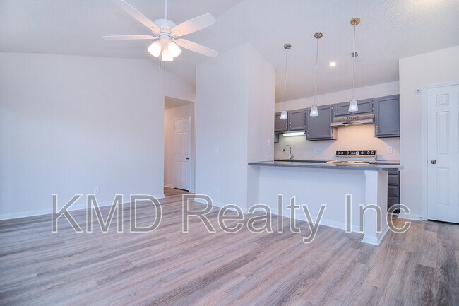 Building Photo - 6120 Meadow Rose Ln