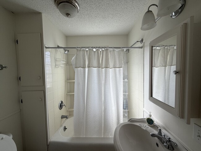 Building Photo - 130 Bobby Rash Rd