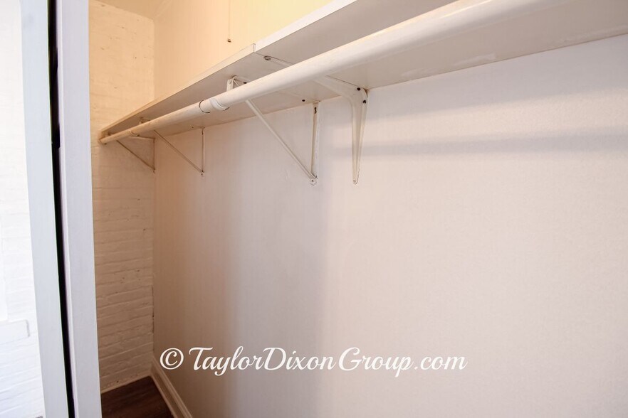 Building Photo - 2016 E 68th St