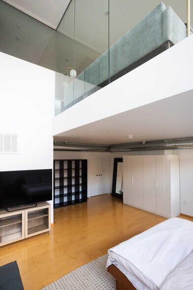 Building Photo - 2250 11th St NW