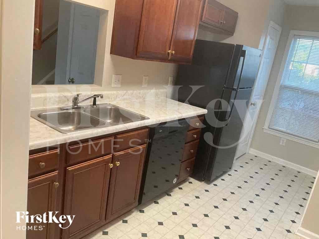 Building Photo - 1104 Wesson Ct