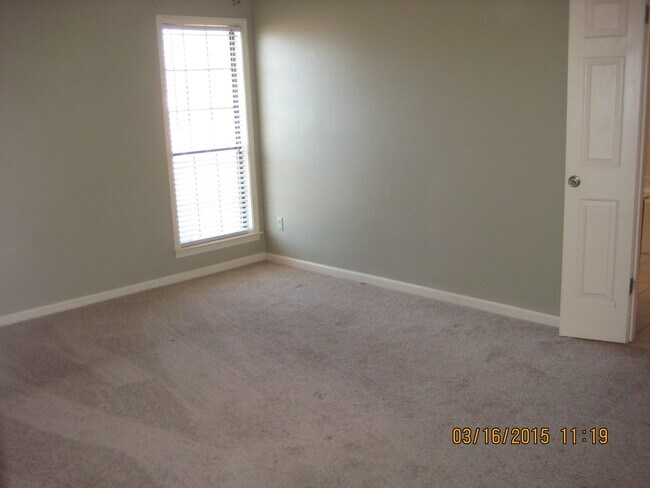 Building Photo - 7498 Wheatfield Dr
