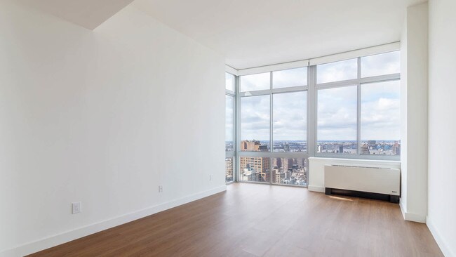Building Photo - 800 Sixth Avenue