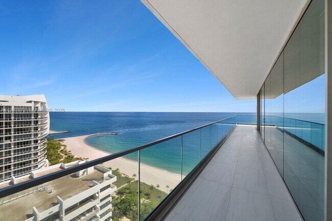 Building Photo - 10203 Collins Ave