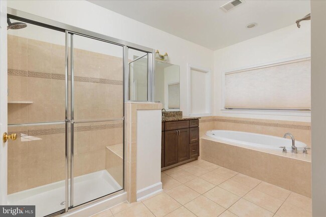 Building Photo - 18334 Buccaneer Terrace