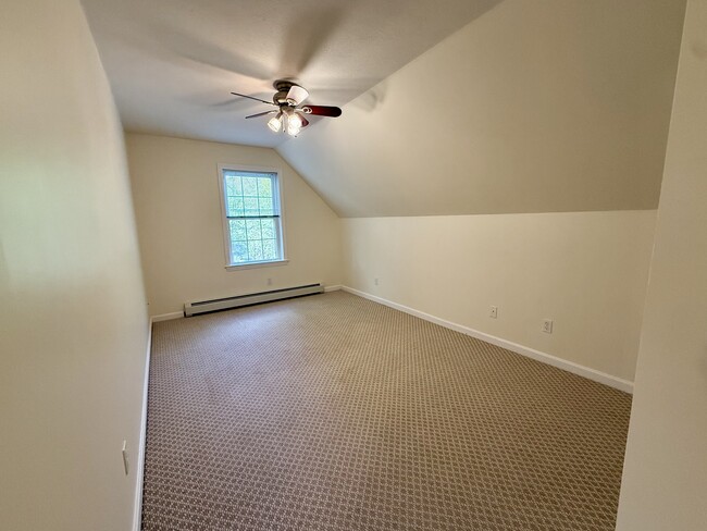 Building Photo - 355 Chases Pond Rd