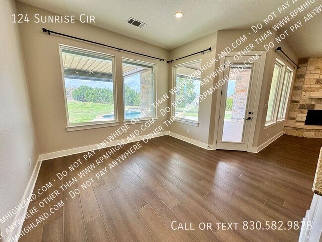 Building Photo - 124 Sunrise Cir