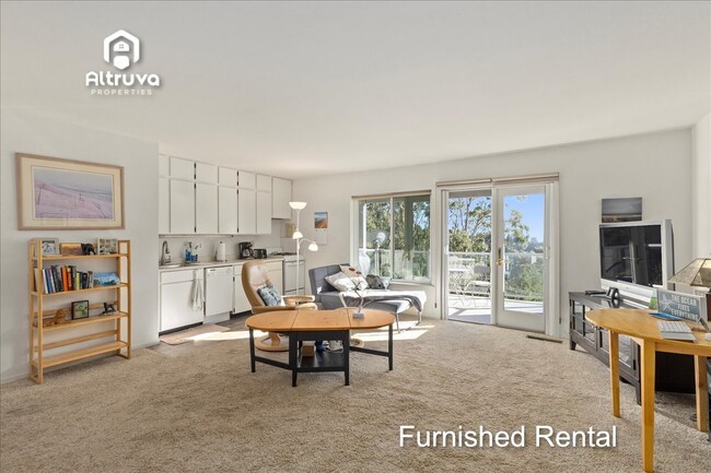 Building Photo - 2177 Manzanita Dr