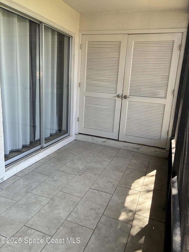 Building Photo - 467 Ibis Ln