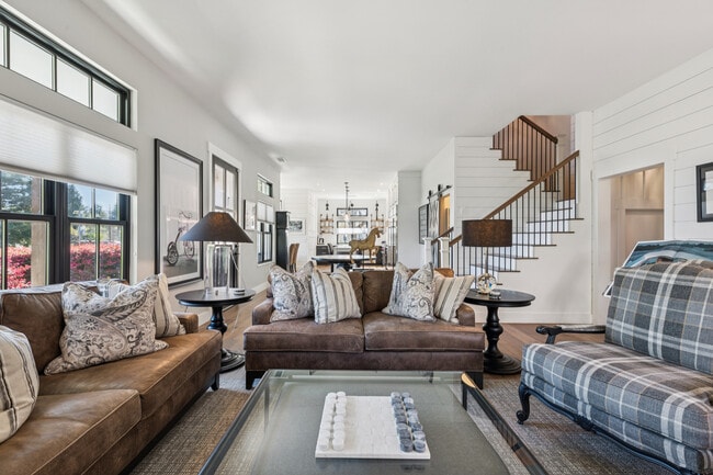 Building Photo - 1810 Quail Ct