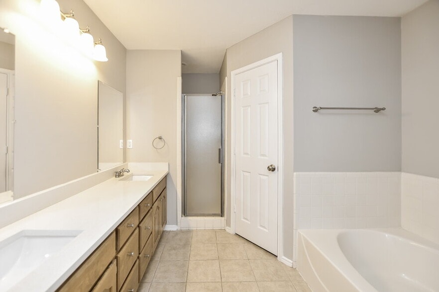 Building Photo - 105 Princeton Cir