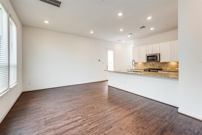Building Photo - 1619 Ryon Falls Dr