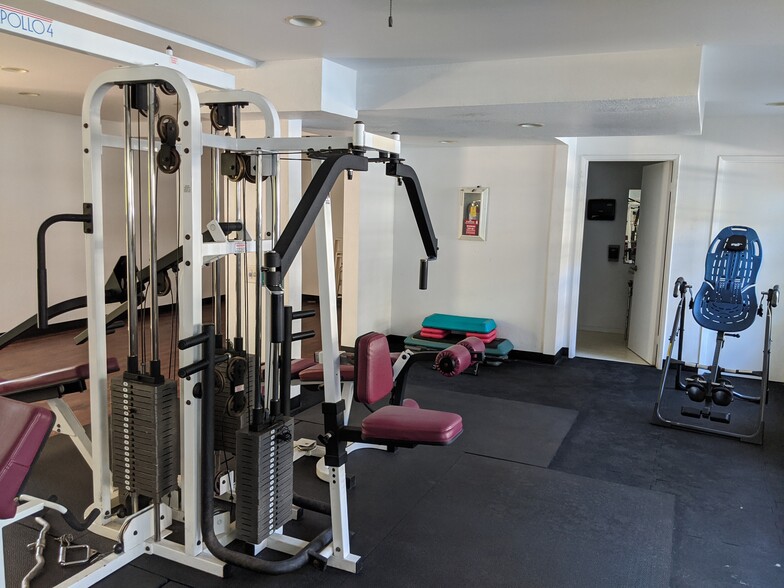 Weight Room - 2225 Linwood St