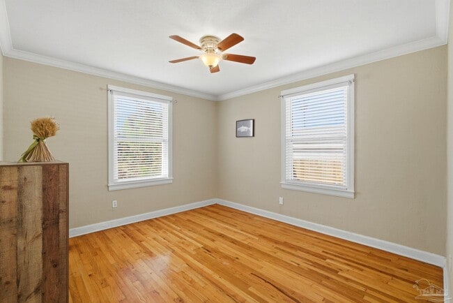 Building Photo - 1618 W Garden St