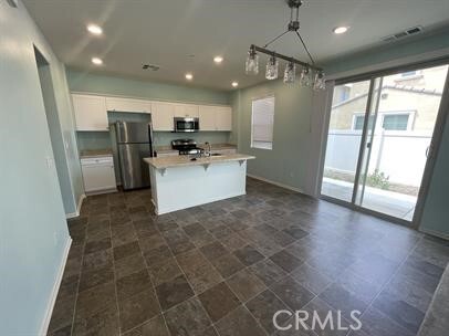 Building Photo - 30433 Village Knoll Dr