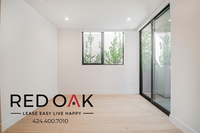 Building Photo - 1415 Reeves St