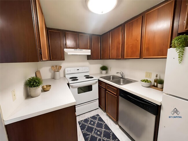 Building Photo - 7520 Hornwood Dr