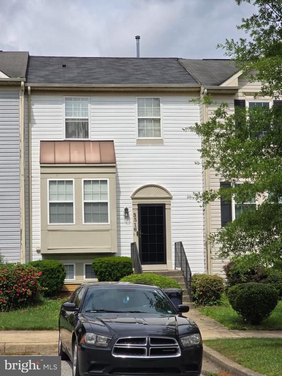 Building Photo - 3516 Community Dr