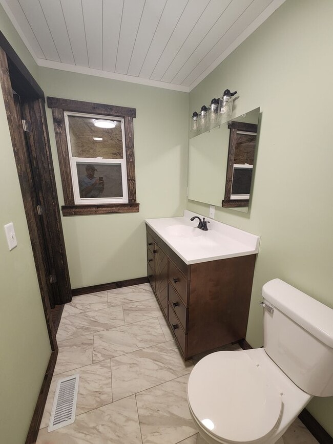 Building Photo - House for Rent in Forsyth near Branson MO-...