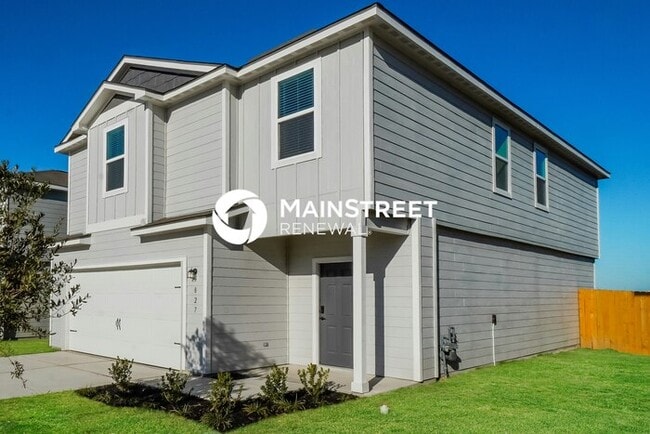 Building Photo - 4 Bedroom Pet-Friendly Home in New Braunfels, TX with Main Street Renewal