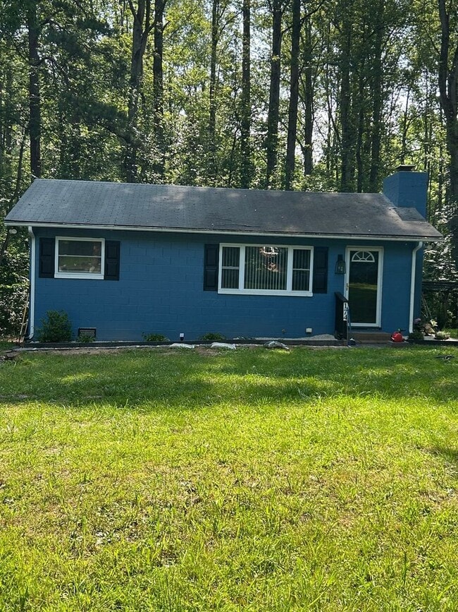Building Photo - Charming 2BR House in Louisa