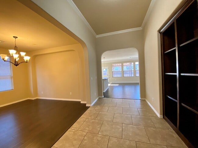 Building Photo - 7021 Spade Ranch Rd