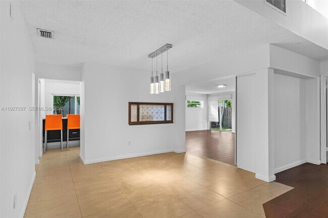 Building Photo - 10824 SW 132nd Cir Ct