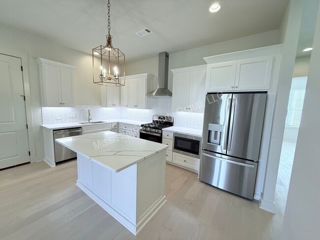 Building Photo - 3BR/3BA For Rent