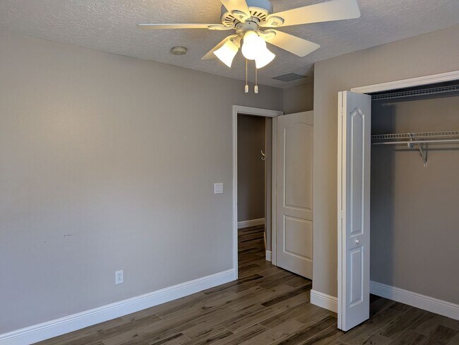 Building Photo - 5/3 Single Family Home at East Lake Cove i...